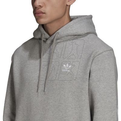 3. Sweatshirt adidas Essential M H34654