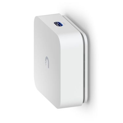 7. Ubiquiti UACC-FM-16cm Mounting Bracket