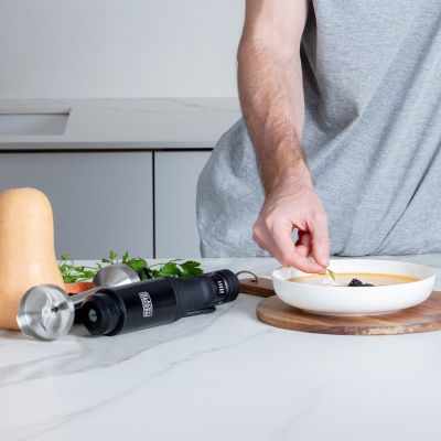 10. Black+Decker BXHBA1501E Hand Blender