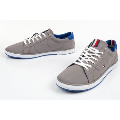 23. Tommy Hilfiger sneakers M FM0FM00596039