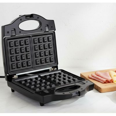 11. Esperanza Portabella EKT006K sandwich maker (700W; black)