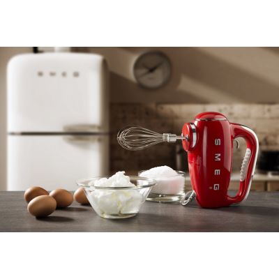 17. Smeg HMF01RDEU Mixer Hand Mixer 250W Red
