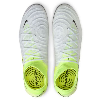 3. Nike Phantom Luna II Elite FG FJ2572-003 shoes