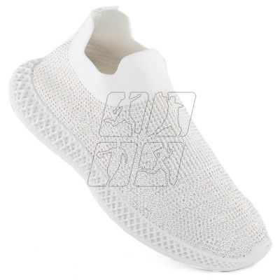 4. Slip-on sports shoes with rhinestones D&amp;A W OLI257B white
