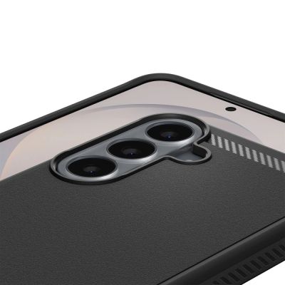 4. Spigen Rugged Armor Case for Samsung Galaxy S26 FE / S25 FE - Matte Black