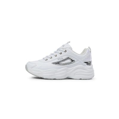 12. Fila Skye ZP women's sports shoes sneakers fashionable lightweight white