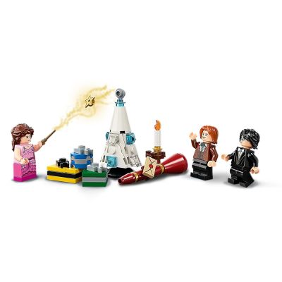 4. LEGO 75981 Harry Potter - Advent Calendar
