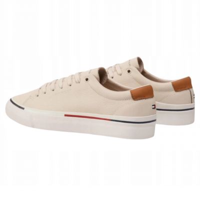 11. Tommy Hilfiger Sneaker M FM0FM02855 shoes