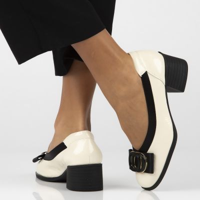 6. Beige patent leather pumps on a block heel Filippo DP6960