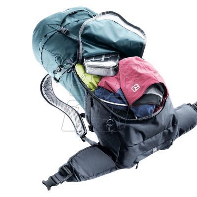 9. Deuter Futura 26 Backpack 3400621-1374