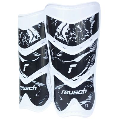 4. Reusch Shinguard Attrakt Lite 5377045 7701 Football Shin Guards