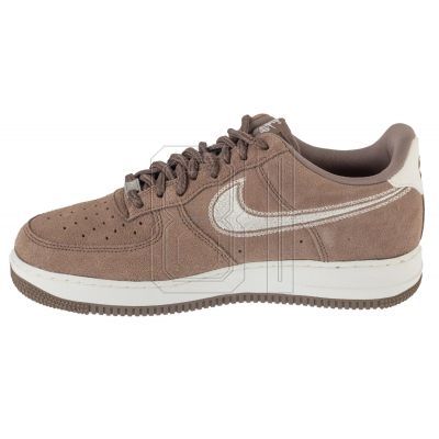 2. Nike Air Force 1 07 Lv8 M HJ4465-200 shoes