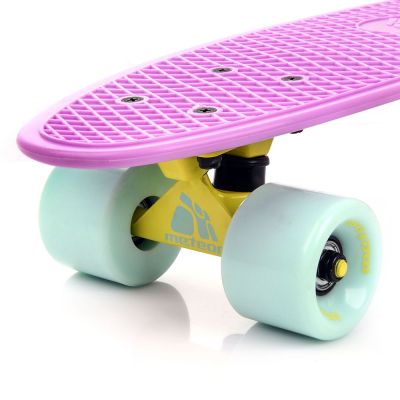4. Meteor Skateboard 23692