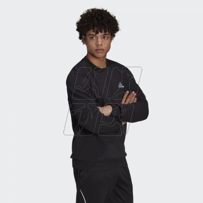 3. Adidas Essentials Fleece Sweatshirt M GV5295