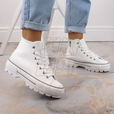 3. Sneakers insulated on the platform Big Star W INT1903A white