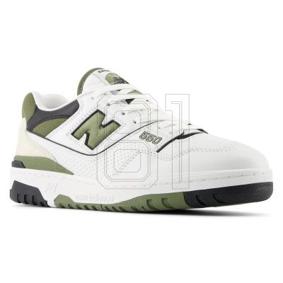 9. New Balance BB550DOB sports shoes