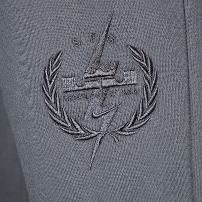 3. Nike LeBron Pants - CK6787-010