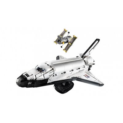 9. LEGO Icons 10283 NASA Space Shuttle Discovery