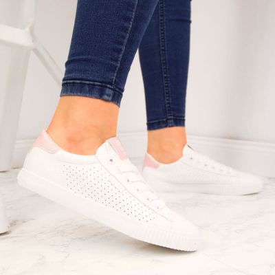 2. Big Star W HH274073 low-top sneakers white