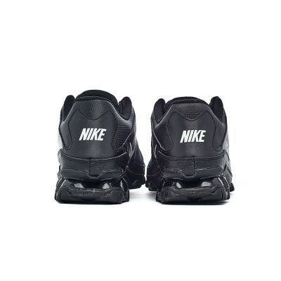 6. Nike Reax 8 Tr Mesh M shoes 621716-033
