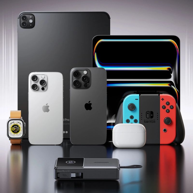 12. Joyroom JR-PR1 10000mAh 22.5W Powerbank with Built-in Retractable USB-C Cable - Black