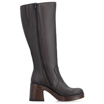 2. Women's insulated brown ankle boots with a block heel Rieker 58090-25