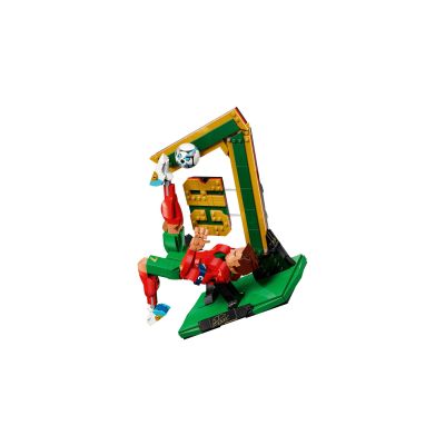 14. LEGO Editions 43016 - Cristiano Ronaldo - Football Legend