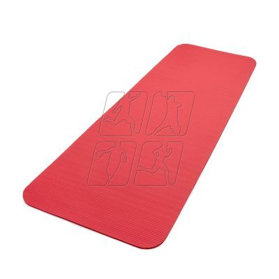 7. Reebok training yoga mat 11014RD