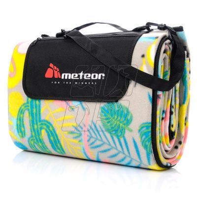 7. Meteor 77113 picnic blanket