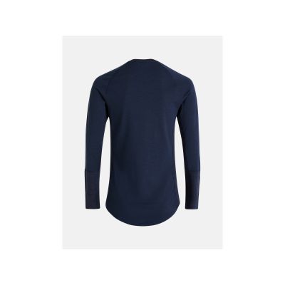 7. Peak Performance M Magic Crew Thermal Shirt Blue
