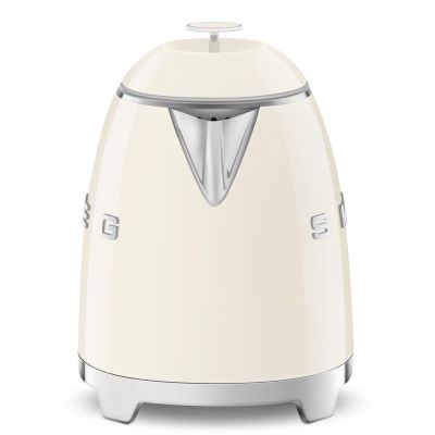 2. SMEG KLF05CREU mini 0.8L creme kettle
