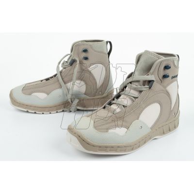 8. Patagonia Marlwalker M 79281 fishing boots