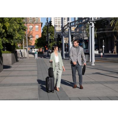 63. HP Rnw Business 14.1 Laptop Bag