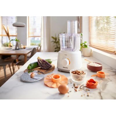 24. Philips Daily Collection Compact 700W Food Processor with 16 Functions