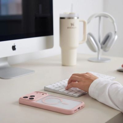 6. Tech-Protect MagPeak MagSafe CC Case for iPhone 18 Pro Max / 17 Pro Max – Matte Pink