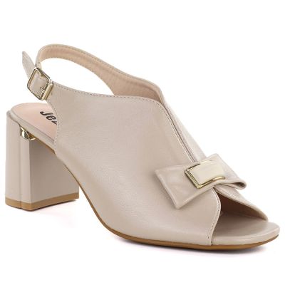10. Women's beige Jezzi RMR25112-3 block heel sandals with bow