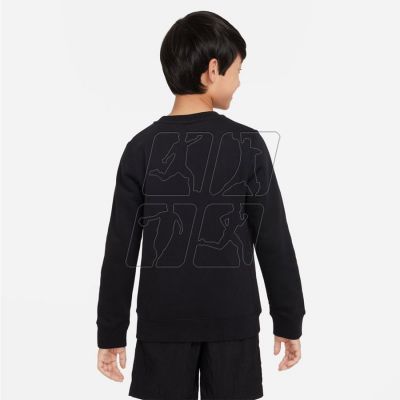 5. Sweatshirt Nike Sportswear Jr. DX5162 010