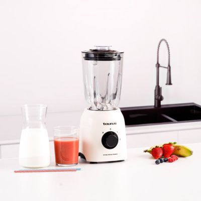 10. Taurus Optima Vintage Cream Jug Blender