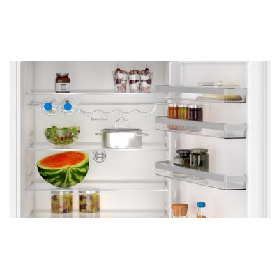 4. Built-in refrigerator BOSCH KBN96VFE0 70 cm wide
