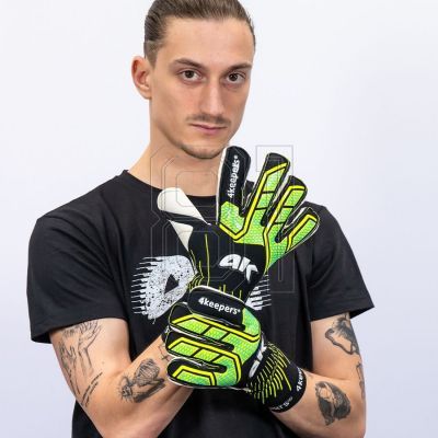 4. 4keepers Neo Volt RF2G Junior Gloves S982882