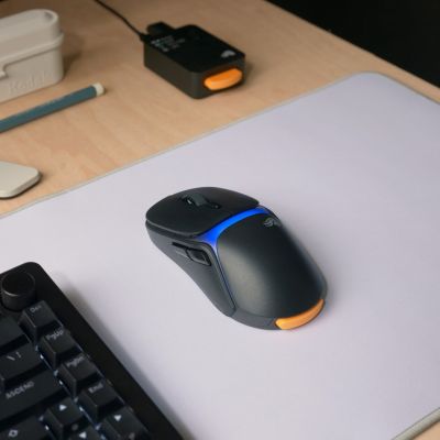 8. Glorious Gaming Model O3 Wireless Mouse Right-handed RF Wireless Optical 30000 DPI
