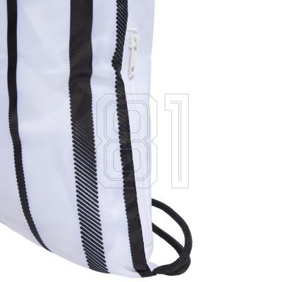 3. adidas Juventus JM8112 bag