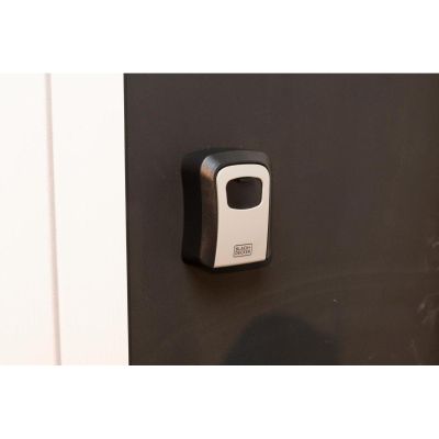 57. KEY SAFE BOX WITH 4-DIGITAL COMBINATION BLACK + DECKER