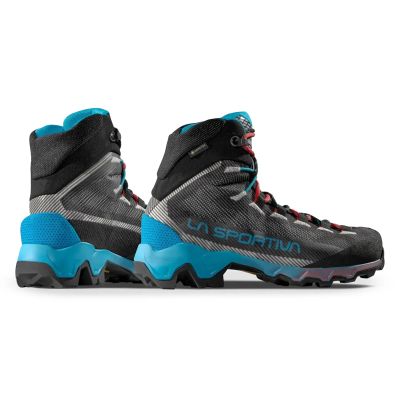 10. La Sportiva Aequilibrium Hike Woman GTX Carbon/Malib