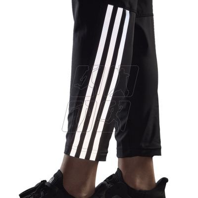 4. Pants adidas 3 Stripes Pant M HB6501