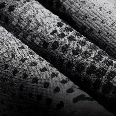 5. Qunature 11230014001 ski scarf, sports bandana, universal size - gray