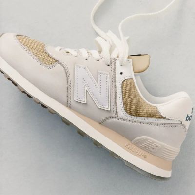 6. New Balance 574 Lifestyle Classic Unisex Shoes (U5748DF)