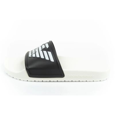 30. Emporio Armani M XVPS04D 850 flip-flops