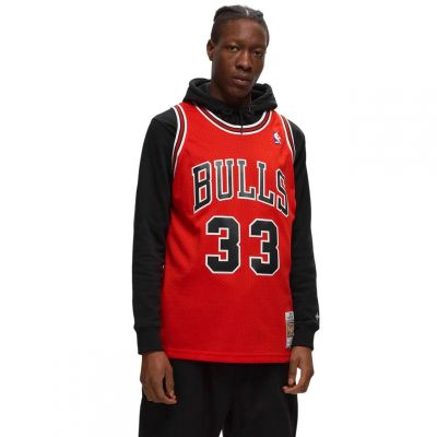 2. Mitchell & Ness Men's Chicago Bulls NBA Swingman Jersey Scottie Pippen #33 SMJYGS18153-CBUSCAR97SPIN