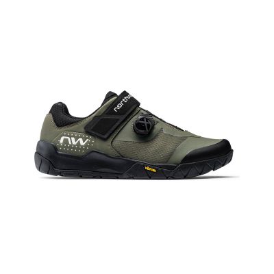 3. NORTHWAVE Overland Plus Cycling Shoes Dark Green
